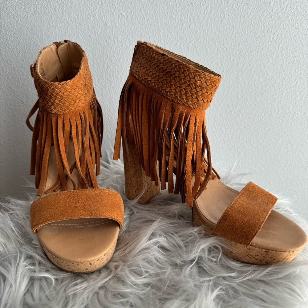Nanette Lepore 7.5 brown leather fringe heels New